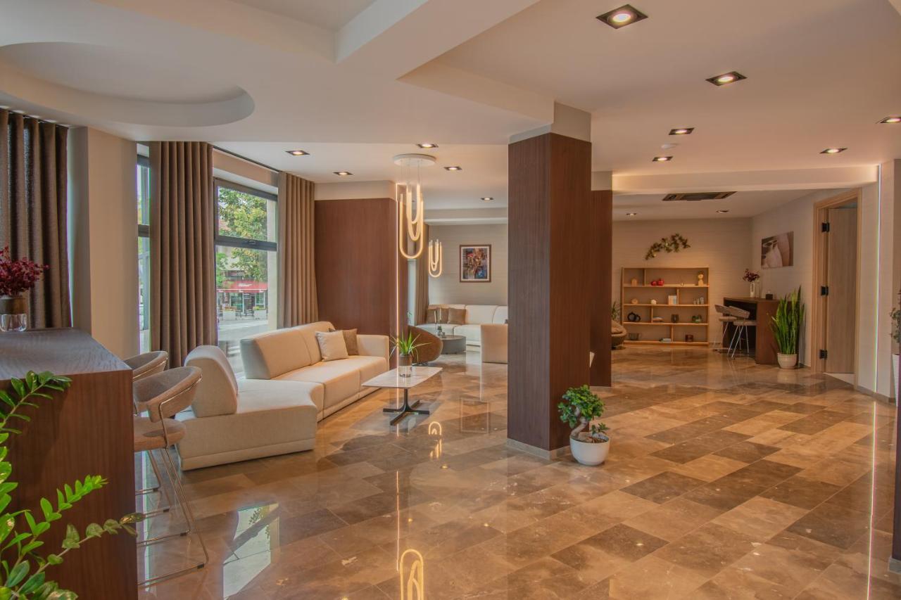 Hotel Osetia Garden مومتشيلغراد المظهر الخارجي الصورة